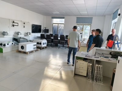 Erlendir viðskiptavinir heimsóttu Enchoy (Suzhou) Ventilation System Co., Ltd...